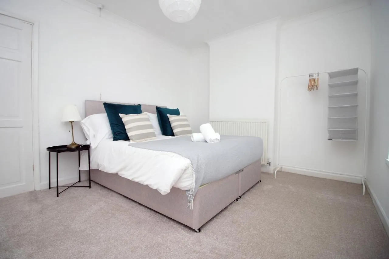 Mawr Terrace By Ty Sa - New 2 Bed In Llandaff Apartment Cardiff